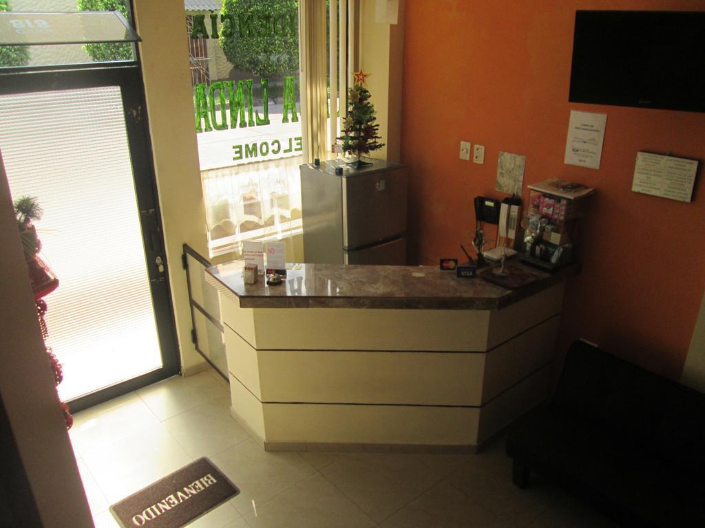 Residencia Casa Linda Hotel Iquitos Exterior photo
